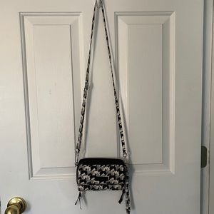 Vera Bradley Crossbody/Wrsitlet